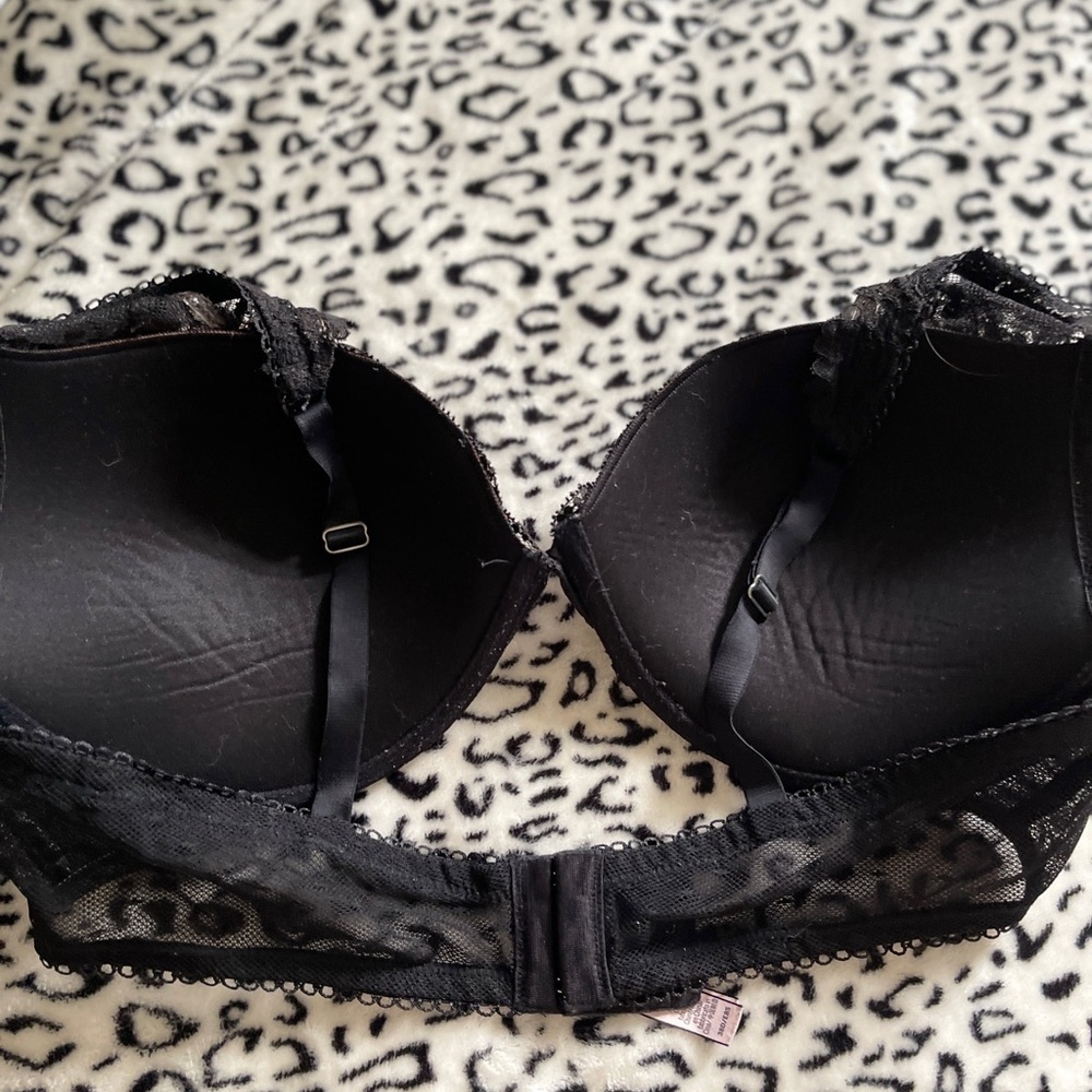 VS push up bra with lace detailing 38D - Picture 6 of 6